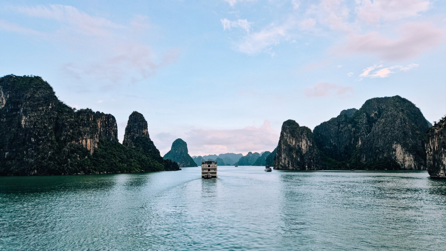 halong bay shelby tour