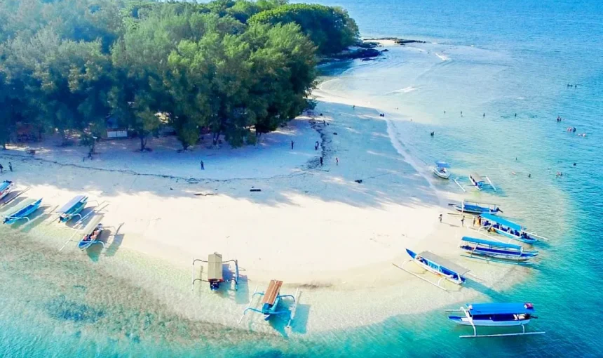 Bosan Gili Trawangan? Ini 5 Tempat Wisata Lombok yang Masih Sepi