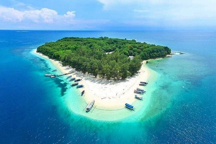 perahu kayu menuju Gili Nanggu Sekotong Lombok