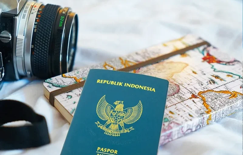 Kupas Tuntas Strategi Lolos Visa, Daftar Negara Bebas Visa Paspor Indonesia, dan Perbedaan Paspor Biasa vs E-Paspor